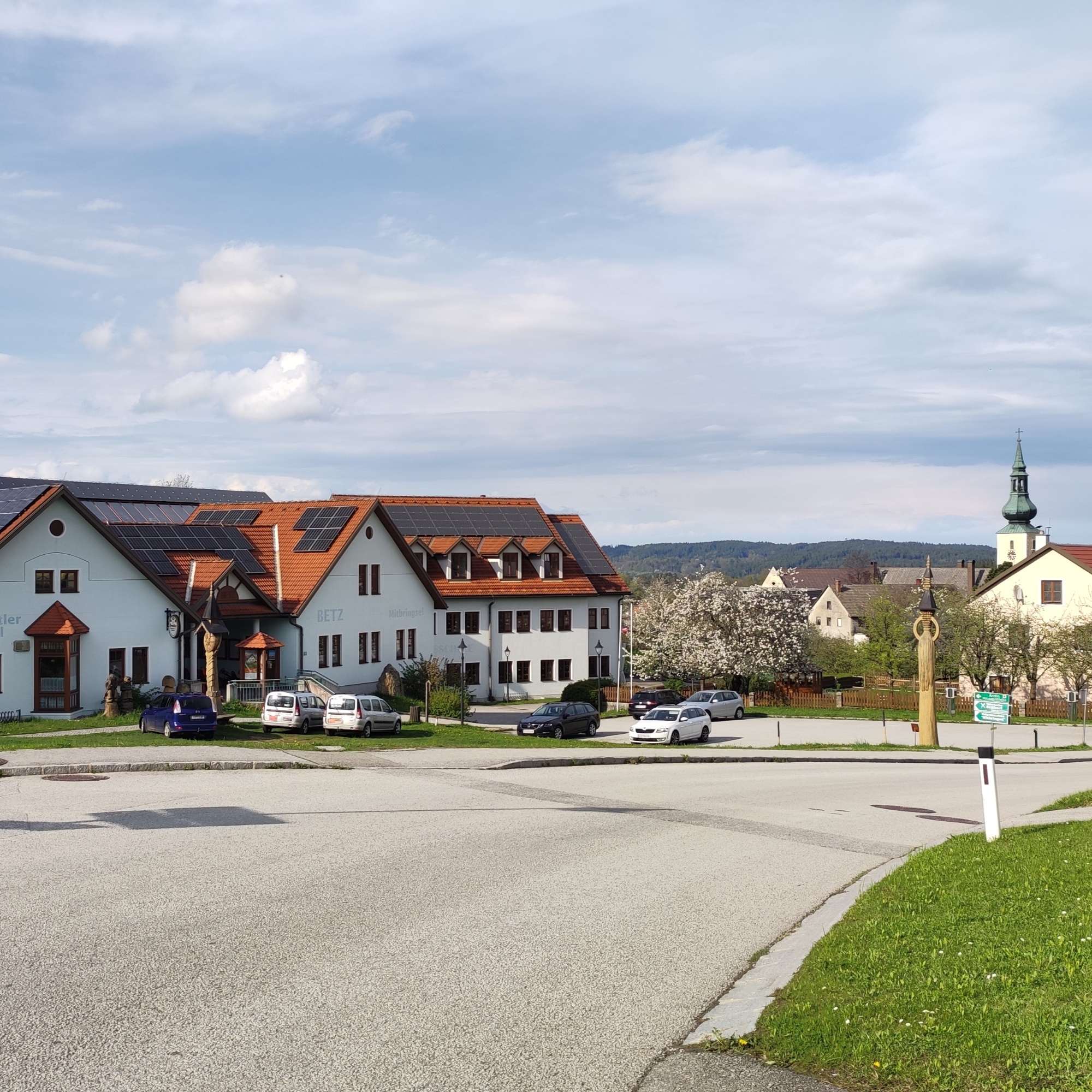 Ortsansicht einer Gemeinde im Lainsitztal.